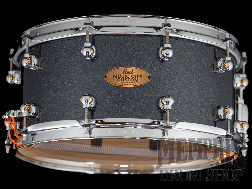 Pearl 14x6.5 Music City Custom Solid Ash Snare Drum - Black Onyx Sparkle