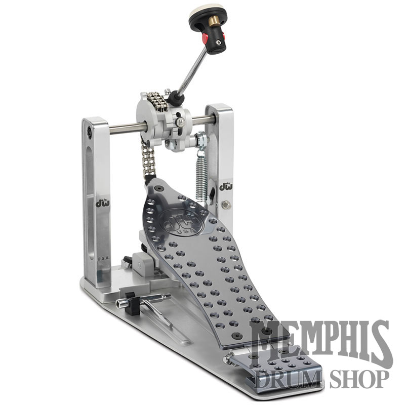 DW MFG Series Machined Chain Drive Single Bass Drum Pedal with Case