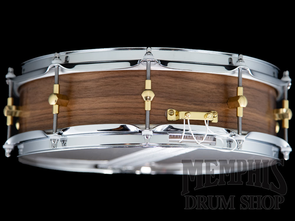 Noble & Cooley 14x4 Solid Shell Classic Walnut Snare Drum - Natural Oil