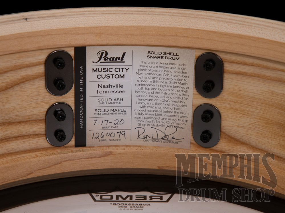 Pearl 14x5 Music City Custom Solid Ash Snare Drum