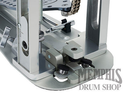 DW MFG Series Machined Chain Drive Double Bass Drum Pedal with Case - XF Extended Footboard