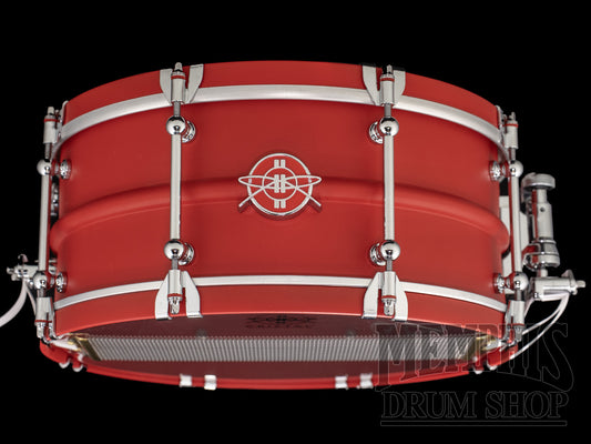 Dunnett Classic 14x6.5 Model 2N Carbon Steel Snare Drum with Cold Rolled Hoops - Red