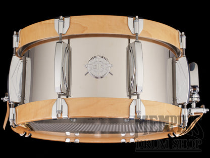 Dunnett Classic 14x7 Stainless Steel Snare Drum with Deko Lugs and Metal Wood Hoops