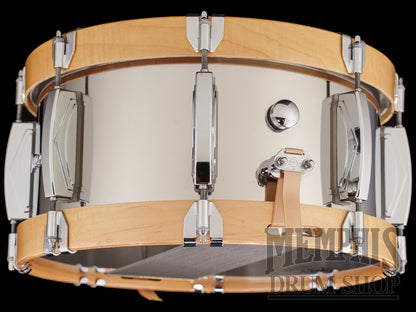 Dunnett Classic 14x7 Stainless Steel Snare Drum with Deko Lugs and Metal Wood Hoops
