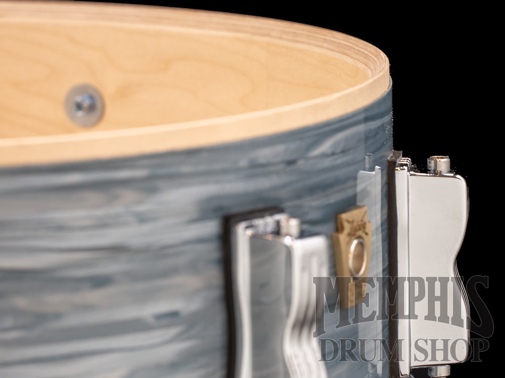 Ludwig 14x5 Classic Maple Snare Drum - Vintage Blue Oyster