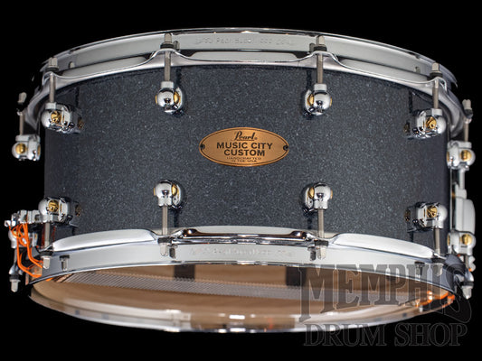 Pearl 14x6.5 Music City Custom Solid Ash Snare Drum - Black Onyx Sparkle