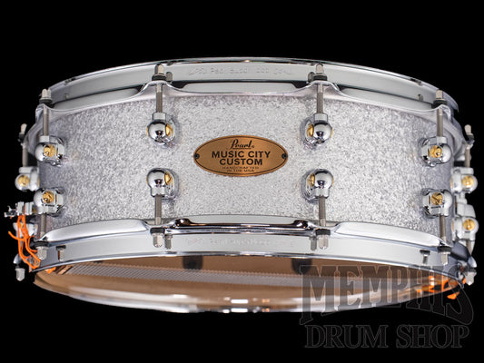 Pearl 14x5 Music City Custom Solid Maple Snare Drum - Classic Silver Sparkle