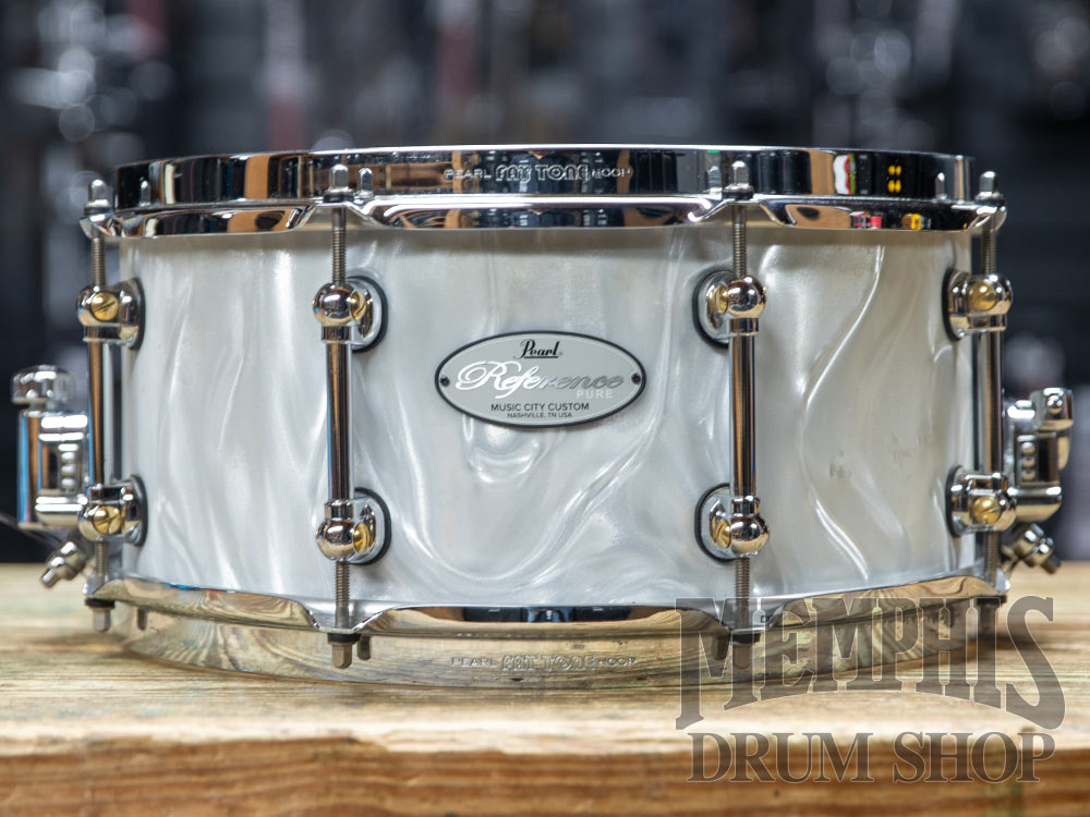 Used Pearl 13x6.5 Music City Custom Reference Pure Snare Drum - White Satin Moire