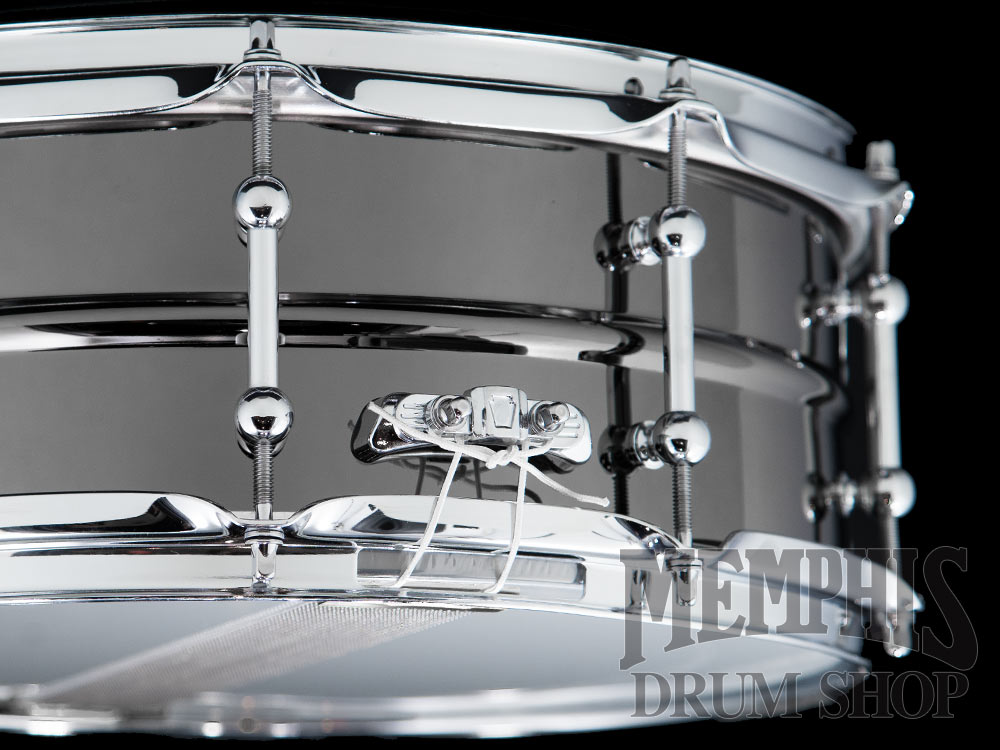 Ludwig 14x5.5 Universal Black Brass Snare Drum
