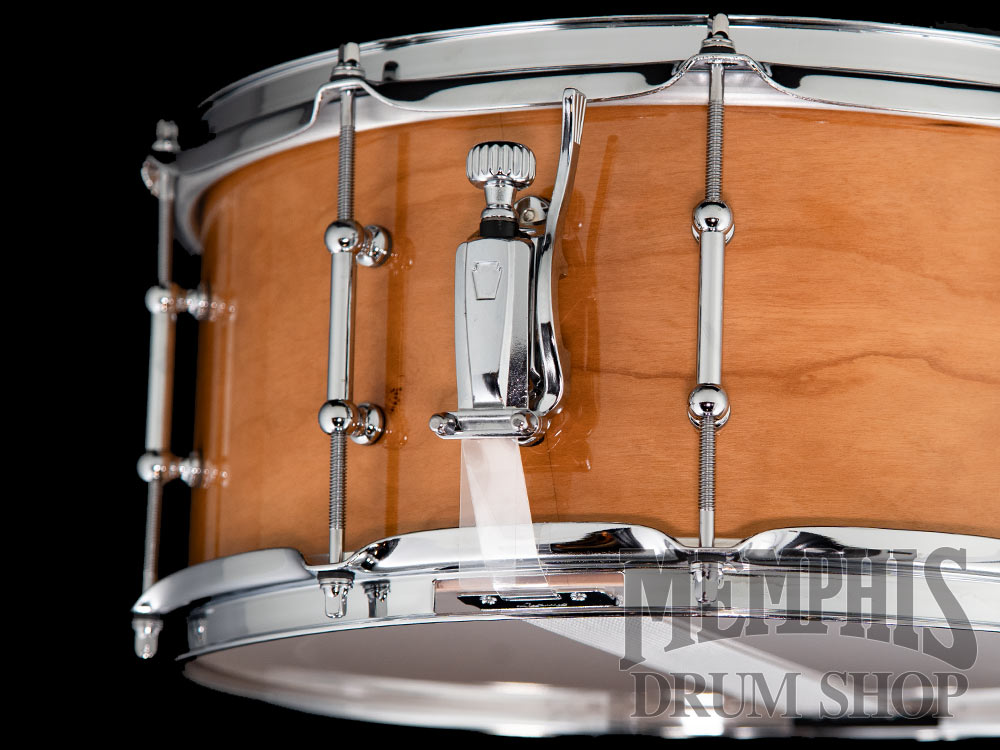 Ludwig 14x6.5 Universal Cherry Snare Drum