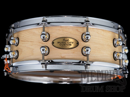 Pearl 14x5 Music City Custom Solid Maple Snare Drum