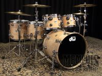 DW Collector's Series Exotic Teardrop Quilted Maple Drum Set 22/10/12/14/16 - Natural Lacquer